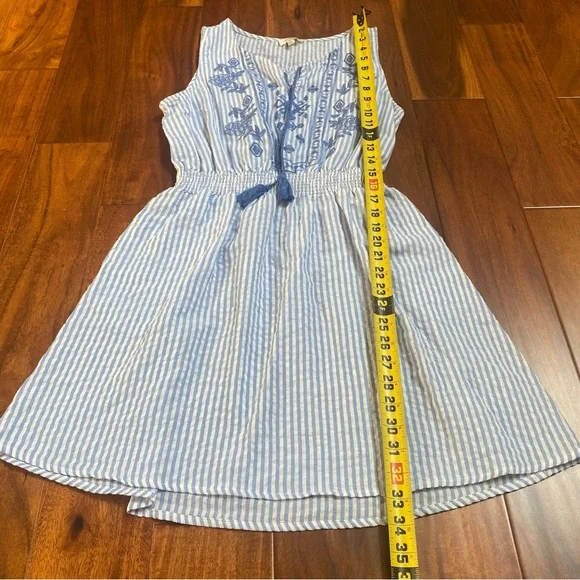 Umgee Women’s Blue & White Striped Dress with Pockets Size Medium - Picture 4 of 10